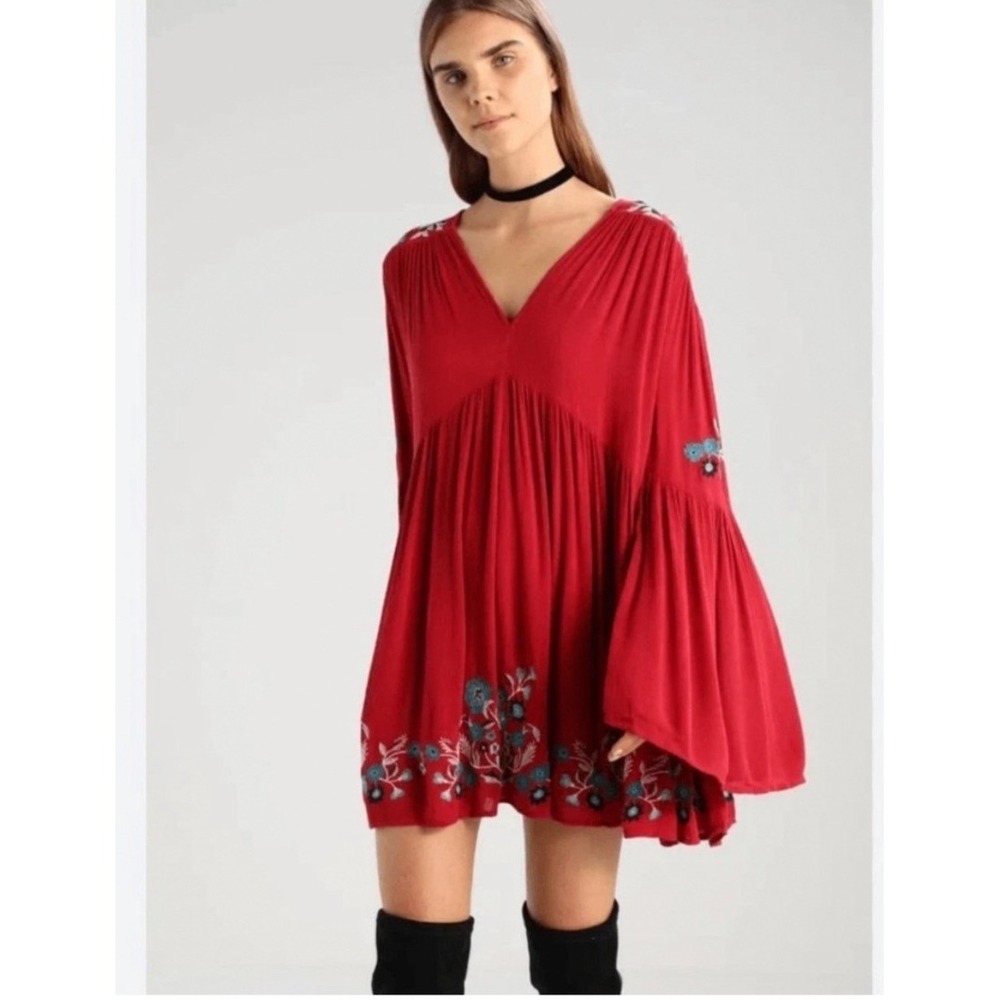 Free People Te Amo Mini Dress Womens Medium Red Embroidered Bell Sleeve Boho